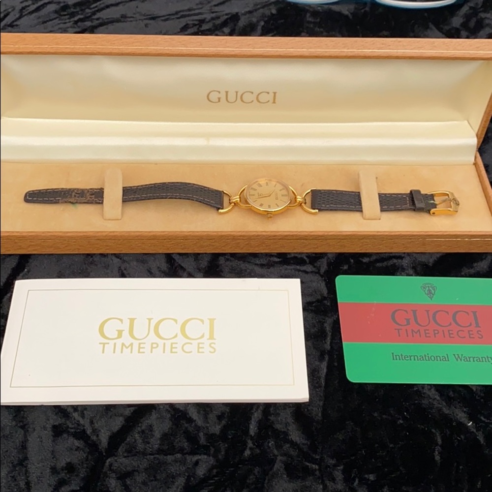 Gucci vintage watch